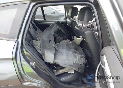 2014 BMW X1 xDrive28I из США, поврежденный, VIN WBAVL1C59EVR93726